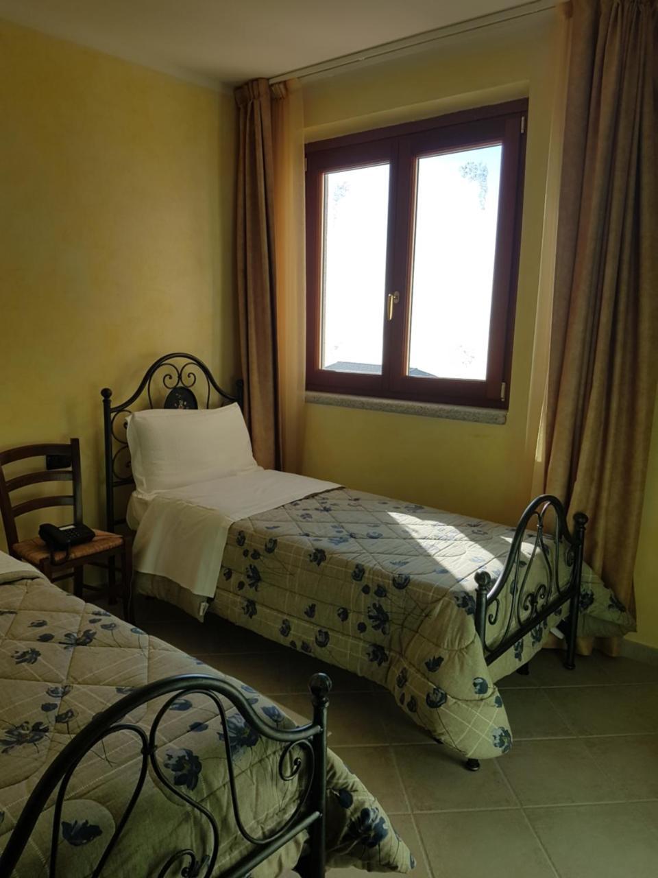 Le Tre Rose Hotel Bono  Exterior photo